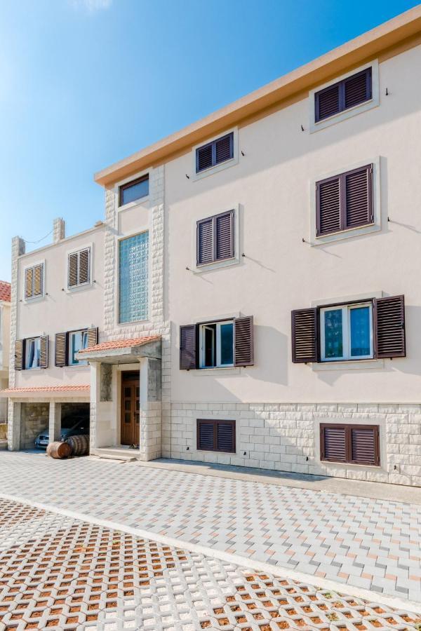 Apartment Karlo Kastela Luaran gambar